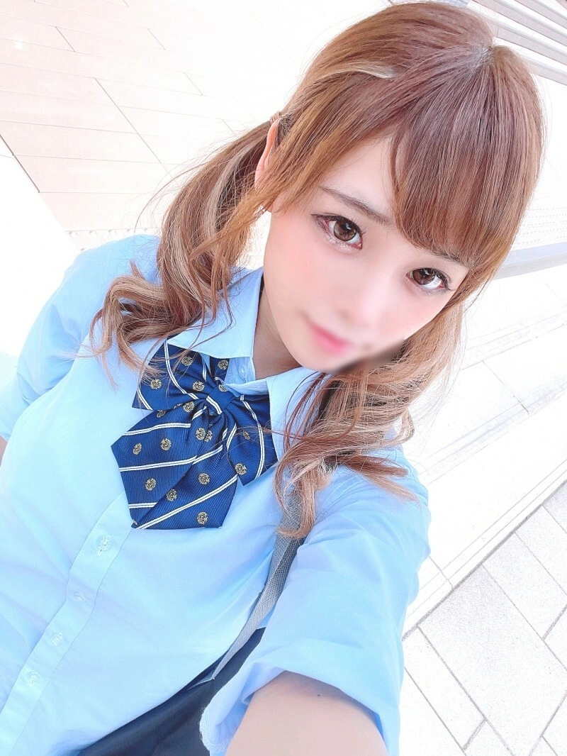 FC2-PPV-2518290 [รูปลักษณ์] Yurufuwa Gal J ผู้เป็นมิตรกับโอตาคุ โดนเอาเข้ามาจากการเป่าในรถ SEX